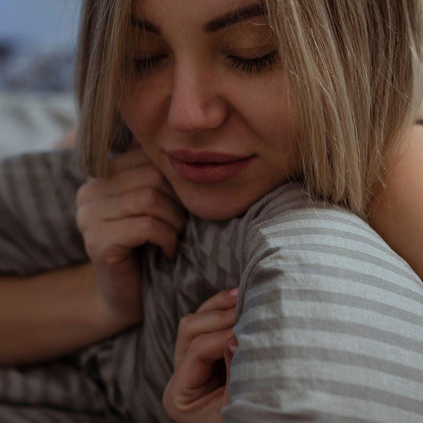 “What does a real female orgasm look like?” / “What happens during female orgasm?” “What does a real female orgasm look like?” / “What happens during female orgasm?”